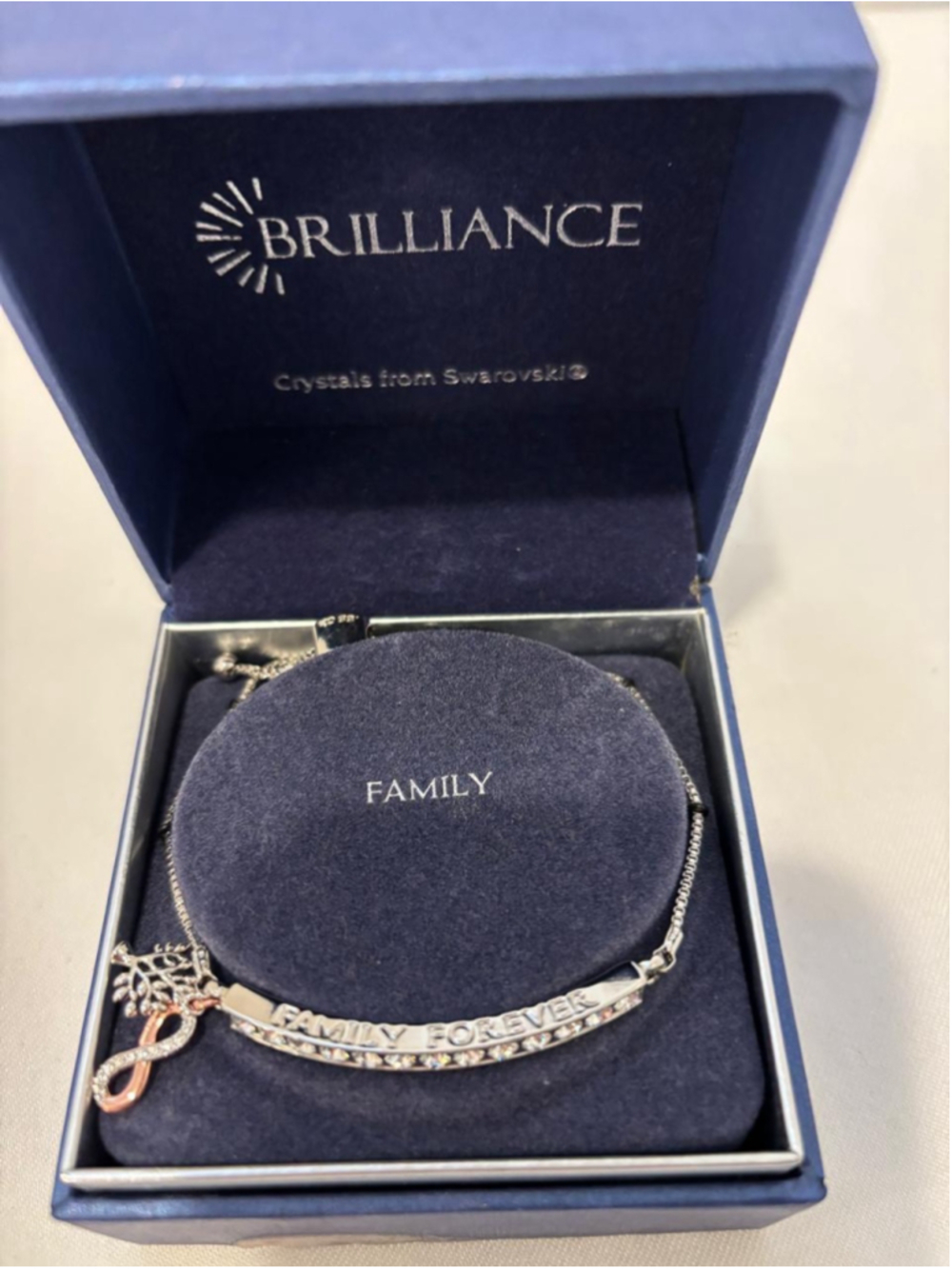 Brilliance Family Forever Swarovski Crystal Bolo Bracelet Boxed #C119